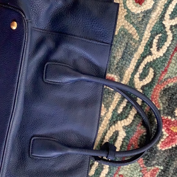 Prada Vitelli Daino leather bag with side zippers - Picture 10 of 10